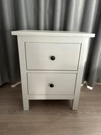 Twee nachtkastjes Hemnes, Huis en Inrichting, Slaapkamer | Nachtkastjes, Ophalen, Zo goed als nieuw