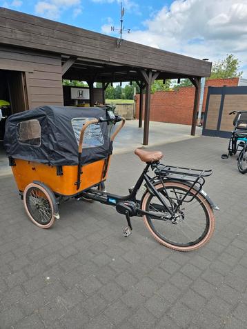 Bakfiets vogue 3 will, slechts 700km met 2 batteries 500wh., Fietsen en Brommers, Fietsen | Bakfietsen, Ophalen, Zo goed als nieuw