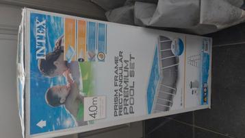 INTEX zwembad 200x400 met pomp en dekzeil beschikbaar voor biedingen