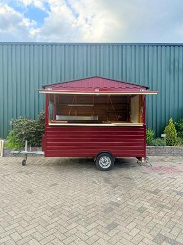 Unieke foodtruck direct inzetbaar beschikbaar voor biedingen