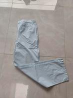 Witte en hemelsblauwe gevoerde broek van 100% katoen. Lacost, Lacoste, Ophalen of Verzenden, Zo goed als nieuw, Maat 48/50 (M)