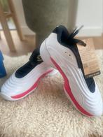 Jordan LUKA 3 PF motorsport - maat 40,5 Zwart wit donkerroze, Ophalen of Verzenden, Wit