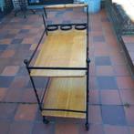 serveertafel in smeedijzer met 2 eiken planken, Huis en Inrichting, Woonaccessoires | Wijnrekken, Ophalen, Zo goed als nieuw, Hout