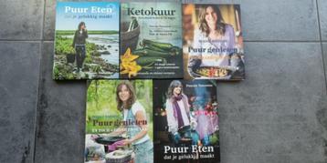 4 kookboeken van Pascale Naessens beschikbaar voor biedingen