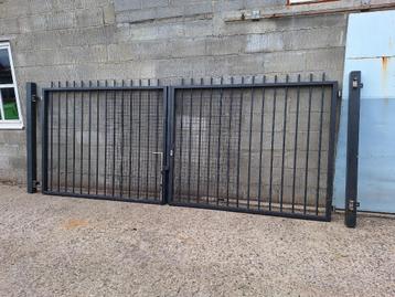 zeer stevige draaipoort, poort, in 2 delen beschikbaar voor biedingen
