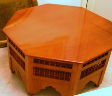 KOFFIETAFEL beschikbaar voor biedingen