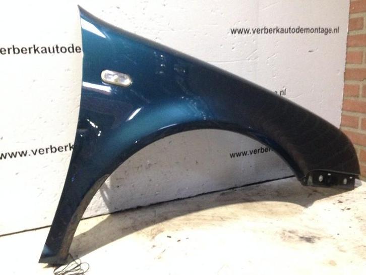SPATBORD RECHTS VOOR Volkswagen Golf IV (1J1), Auto-onderdelen, Carrosserie, Spatbord, Volkswagen, Voor, Rechts, Gebruikt