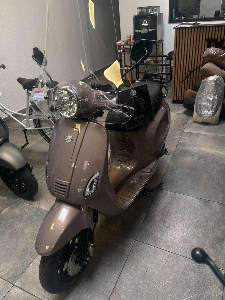 Momo Morinoo A/B klasse, Motoren, Accessoires | Overige, Nieuw, Ophalen of Verzenden