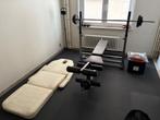 Fitnesstoestel bench BODY SOLID + bar met gewichten, Sport en Fitness, Ophalen, Benen, Gebruikt, Krachtstation
