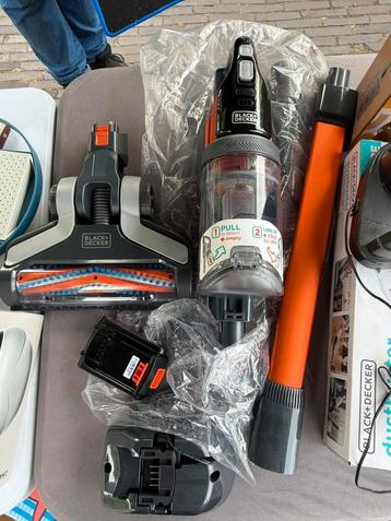 Black + decker steelstofzuiger beschikbaar voor biedingen
