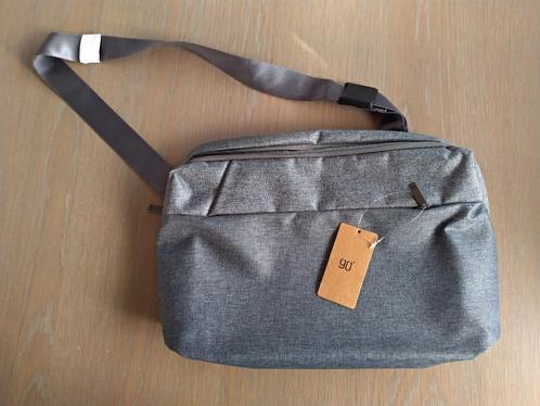 90Fun - City Simple Messenger Bag (Licht grijs) (NIEUW), Handtassen en Accessoires, Tassen | Schoudertassen, Nieuw, Overige merken