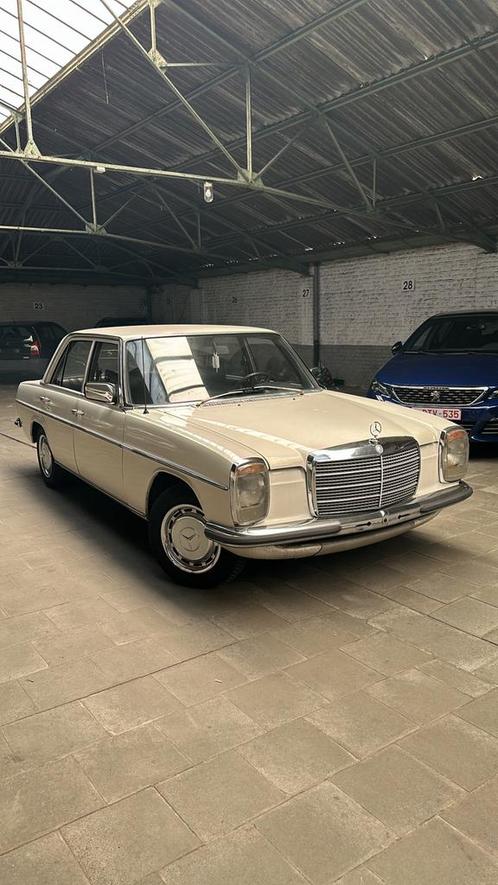 Mercedes 240D /8  ( lire la description merci ), Auto's, Mercedes-Benz, Particulier, E-Klasse, Diesel, Berline, 5 deurs, Handgeschakeld