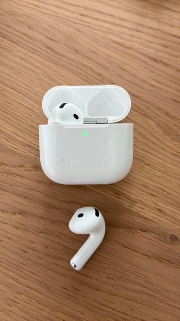 Neuf - Apple AirPods 4  avec réducteur de son beschikbaar voor biedingen