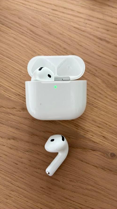 Neuf - Apple AirPods 4  avec réducteur de son, Telecommunicatie, Mobiele telefoons | Oordopjes, Nieuw, Ophalen of Verzenden