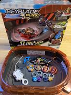 Arène Beyblade + 4 beyblades + 2 lanceur, Beyblade, Garçon ou Fille, Utilisé