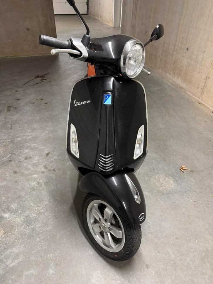 Vespa Primavera, Fietsen en Brommers, Scooters | Vespa, Zo goed als nieuw, Ophalen