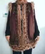 Prachtig mouwloos jack van imitatiebont en borduursel, Kleding | Dames, Bodywarmers, Ophalen of Verzenden, Zo goed als nieuw, Zwart