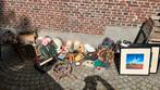Enkele dozen rommelmarktspullen, Ophalen