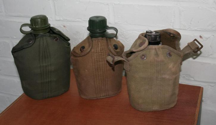 lot van 3 drinkbussen, Verzamelen, Militaria | Algemeen, Ophalen of Verzenden