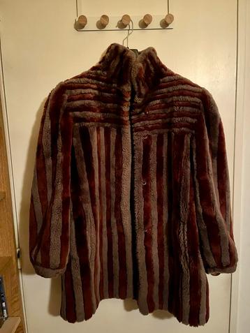 Manteau en Agneau de Toscane // Jas uit Toscaans lam M 38-40, Enlèvement, Comme neuf, Taille 38/40 (M), Brun