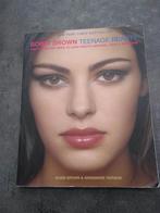 Bobbi Brown Teenage Beauty, Boeken, Ophalen of Verzenden, Gelezen, Bobbi Brown