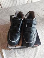 Chaussures de sport Osaga en taille 41, Enlèvement ou Envoi, Chaussures de sport