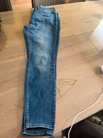 Jeans maat 42 nog in prima staat beschikbaar voor biedingen