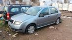 A vendre toutes les pièces essence Skoda Fabia 1.2, Enlèvement ou Envoi, Avant, Skoda