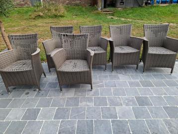 6 gratis tuinstoelen  beschikbaar voor biedingen