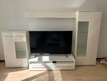 Ensemble Meuble TV complet – 4 pièces assorties beschikbaar voor biedingen