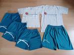 T-shirts en shorts voor turnen op Sint-Lievens, Sport en Fitness, Turnbroekje, Blauw, Gebruikt, Kindermaat 122 t/m 140