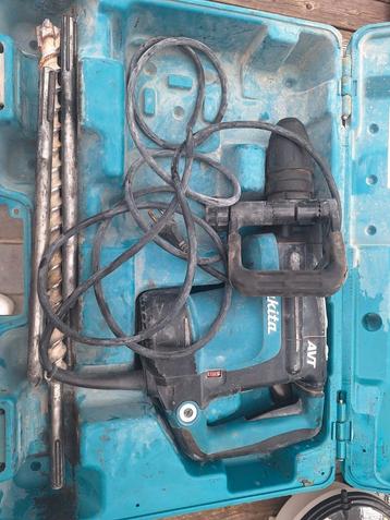 Makita Boorhamer HR4011C met AVT – in koffer + boren beschikbaar voor biedingen