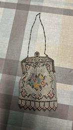 Oud antieken geldbeugel, Enlèvement