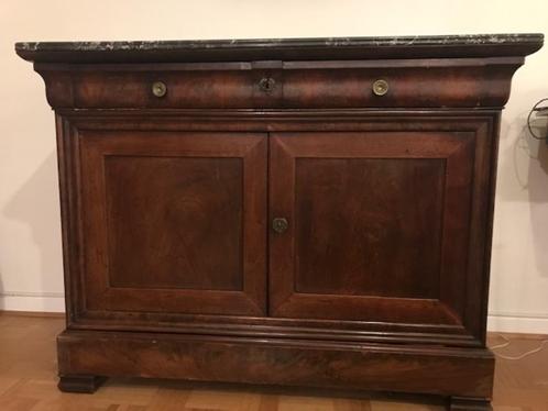bahut en acajou avec marbre noir, période Louis Phillippe, Huis en Inrichting, Kasten | Buffetkasten, Gebruikt, Minder dan 100 cm