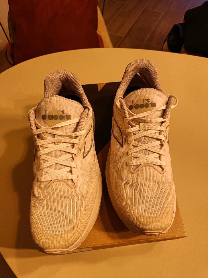 Loopschoenen diadora nucleo 2 gr maat 45, Sport en Fitness, Loopsport en Atletiek, Zo goed als nieuw, Hardloopschoenen, Hardlopen