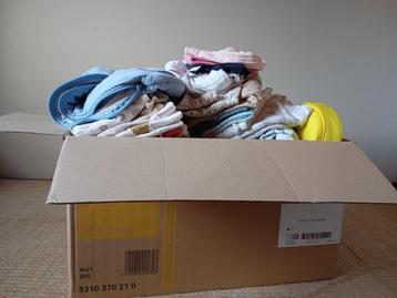 Kinderkleding meisjes maat 80-86 beschikbaar voor biedingen