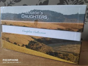 MCLEOD'S DAUGHTERS - DE COMPLETE SERIE 1 T/M 8 - NIEUWSTAAT. beschikbaar voor biedingen