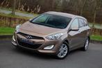 Hyundai i30 Break 1.6i / 111.791km / 2013 / Automaat, Auto's, Euro 5, 4 cilinders, Bruin, Leder en Stof