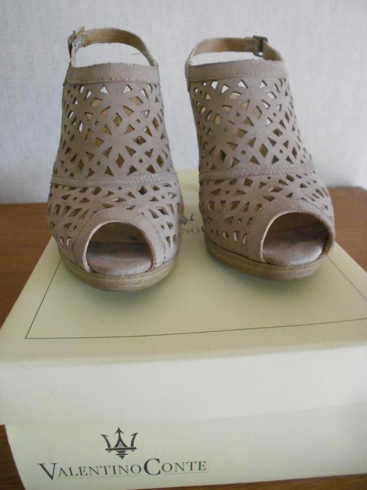 Chaussures d’été Valentino Conte, Kleding | Dames, Schoenen, Zo goed als nieuw, Beige, Ophalen of Verzenden