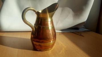 Ancien pot à lait en cuivre. (Hauteur : 16 cm)