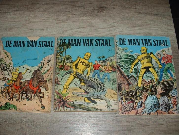 archie de man van staal lot 1, Boeken, Stripverhalen, Gelezen, Meerdere stripboeken, Ophalen of Verzenden
