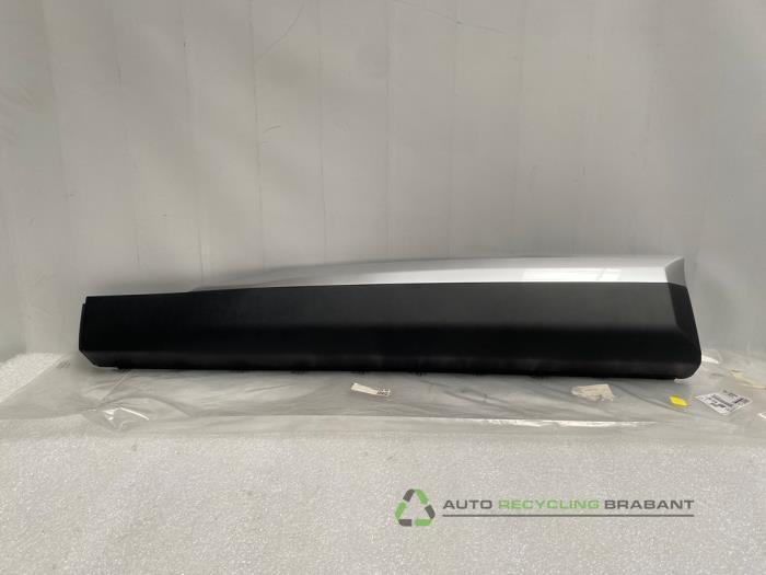 Cadre portière d'un Peugeot 2008, Autos : Pièces & Accessoires, Carrosserie & Tôlerie, Peugeot, Neuf, 3 mois de garantie, Enlèvement ou Envoi