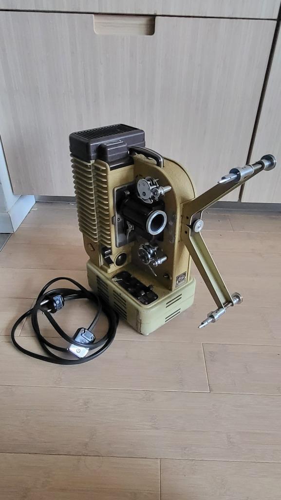 Projecteur EUMIG P26 8mm, Verzamelen, Foto-apparatuur en Filmapparatuur, Projector, 1940 tot 1960, Ophalen