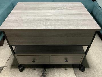 Salontafel beschikbaar voor biedingen