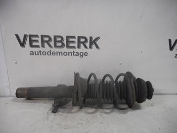 VEERPOOT RECHTS VOOR Ford Ka I (01-1996/11-2008) beschikbaar voor biedingen
