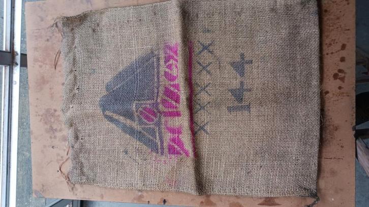 HAITI. Oude jute koffiebalen en Belgische Post 1996 en jute, Antiek en Kunst, Curiosa en Brocante, Ophalen