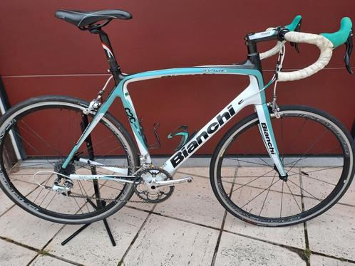 Vélo de route Bianchi Infinito entièrement en carbone, 2x11,, Vélos & Vélomoteurs, Vélos | Vélos de course, Plus de 20 vitesses