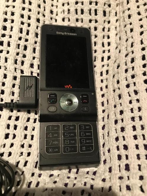 gsm vintage Sony Erricson W910i série Walkman et chargeur, Télécoms, Téléphonie mobile | Sony, Ne fonctionne pas, Sans abonnement