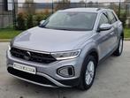 Volkswagen T-ROC*CARPLAY*LIVEDASH*ZETELVEWARMING*CAMERA, Auto's, Volkswagen, Automaat, Stof, Euro 6, 5 zetels