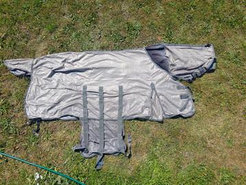 Vliegendeken 200cm, met buikflap en elastisch schoftdeel. beschikbaar voor biedingen